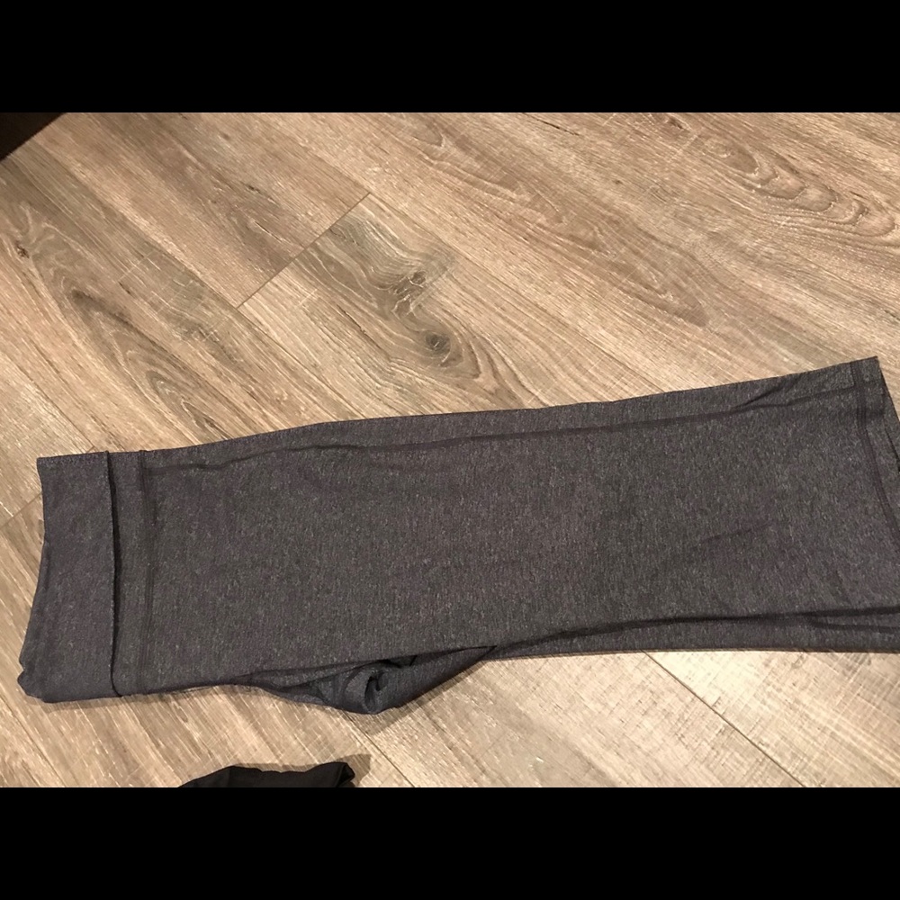Old navy fold over workout capris